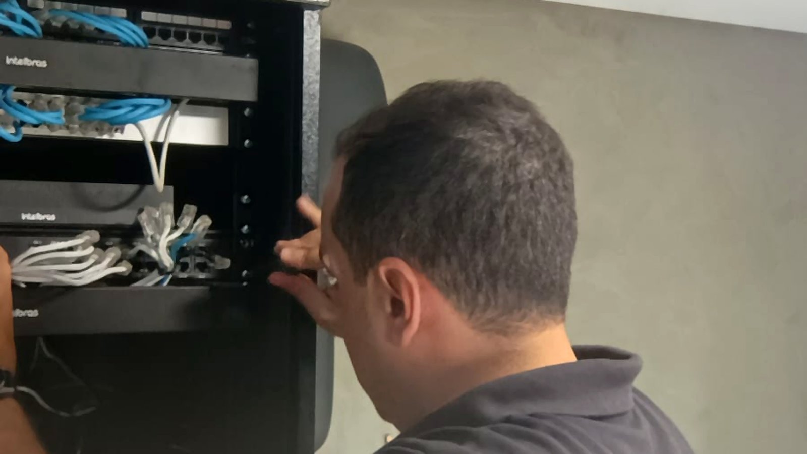 Trabalho prático com rede e rack